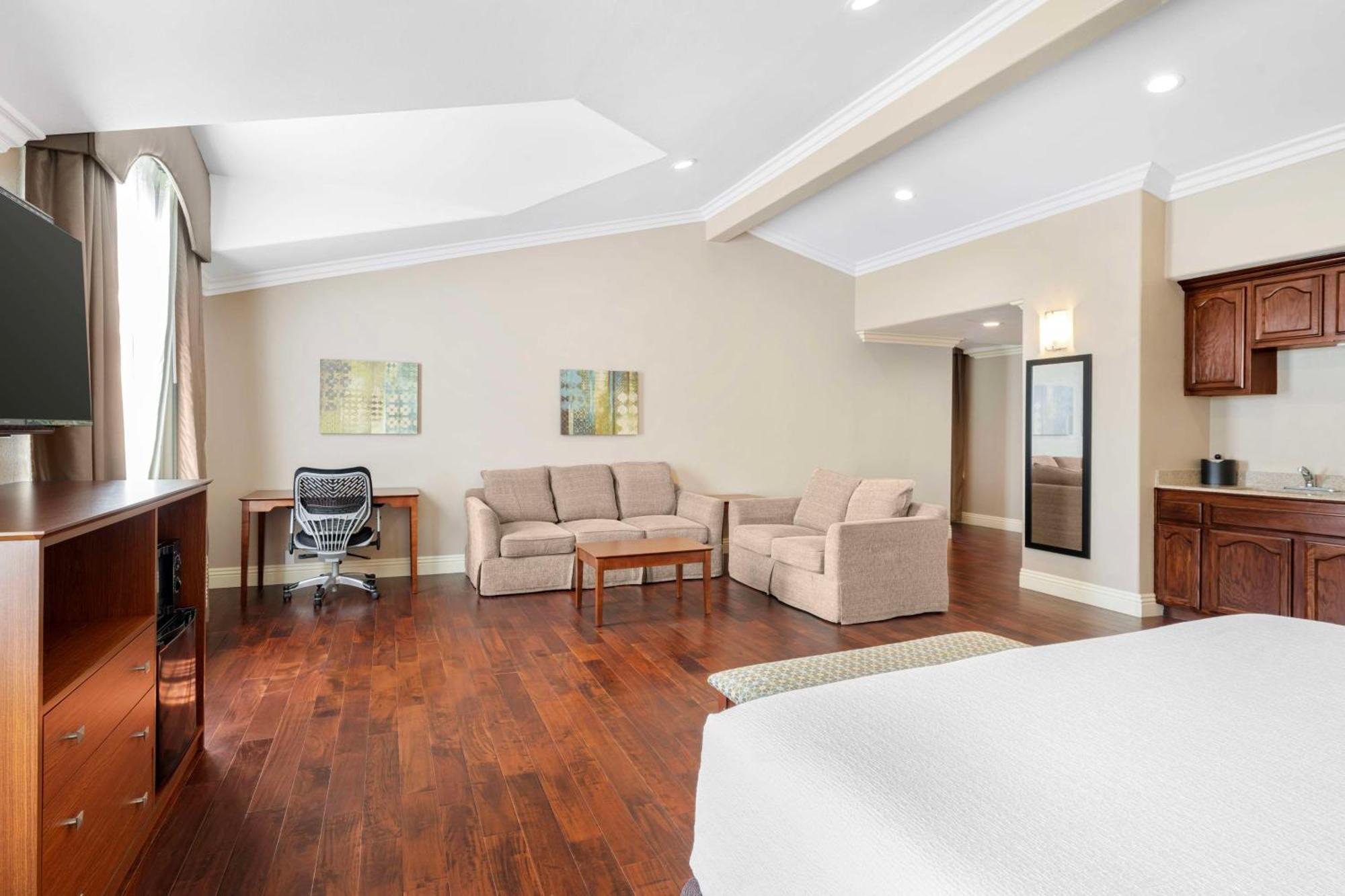 Best Western Oxnard Inn Exterior photo